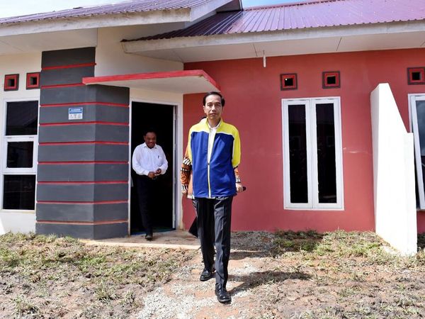 Jokowi Resmikan Rumah DP 1% di Kalimantan Timur