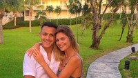 Mayte Rodriguez merupakan kekasi hari pemain depan Arsenal, Alexis Sanchez. Mereka mulai menjalin hubungan di musim panas tahun ini. (Foto:dok. Instagram)