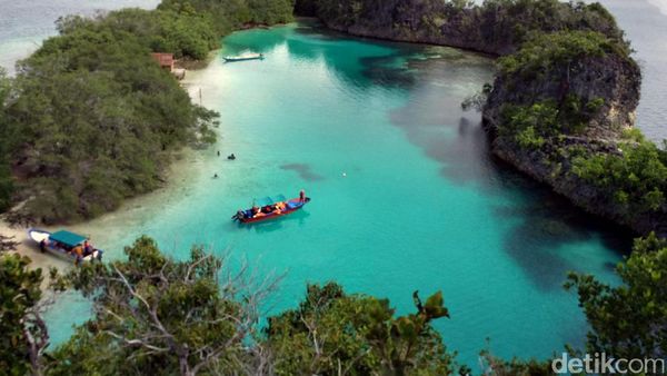 Deretan Foto-foto Pantai Cantik di Indonesia