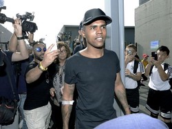 Douglas Costa Nantikan Kolaborasi dengan Higuain