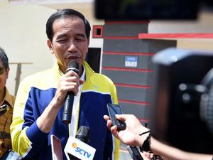 Jokowi: Tol Pekanbaru-Padang Dibangun Akhir Tahun Ini Jokowi: Tol Pekanbaru-Padang Dibangun Akhir Tahun Ini