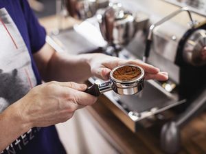 Mau Ngopi di Kafe? Ini 8 Pesan Penting Soal Kopi dari Barista yang Perlu Anda Cermati