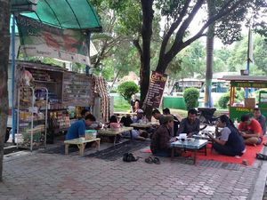 PKL Ki Bagus Asra Bondowoso Ancam Demo Besar jika Direlokasi