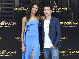 Tom Holland dan Zendaya Resmi Pacaran, Ini Perjalanan Cinta Mereka Tom Holland dan Zendaya Resmi Pacaran, Ini Perjalanan Cinta Mereka