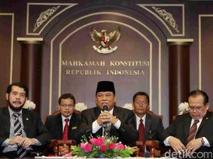Bantah Ada Rapat Gelap, Ini Penjelasan Ketua MK