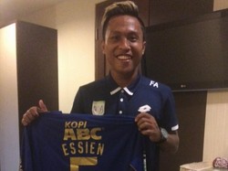 Kegembiraan Pemain Muda Persela Usai Dapatkan Jersey Essien