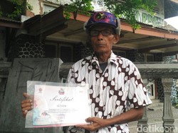 Mbah Topo Pernah Raih Penghargaan Desain Becak dari Dishub DIY
