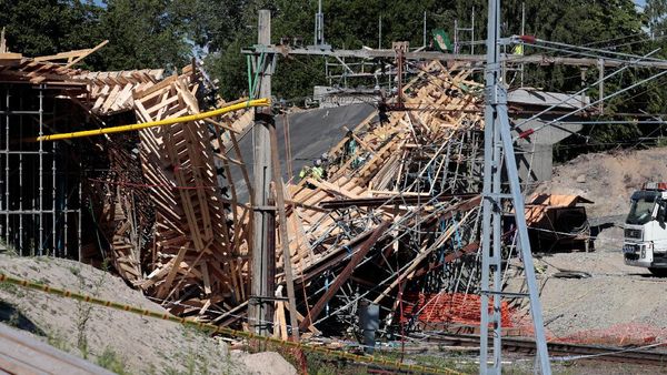 Penampakan Jembatan Ambruk di Swedia