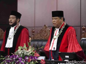 MK: Masa Jabatan Hakim Konstitusi Kewenangan Pembuat UU