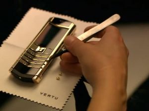 Bangkrut, Ponsel Mewah Vertu Kini Diobral Bangkrut, Ponsel Mewah Vertu Kini Diobral