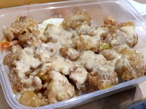 Tak Sekedar Pelengkap Rawon, Telur Asin Diolah Jadi Rice Bowl hingga Donat Tak Sekedar Pelengkap Rawon, Telur Asin Diolah Jadi Rice Bowl hingga Donat