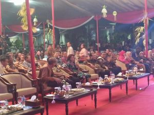 Menteri Susi dan Menhub Sambangi Kejagung Nonton Wayang