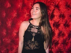 Pesona Putri Mourinho yang Semakin Dewasa dan Seksi