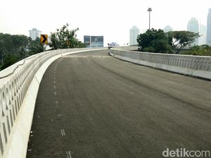 Foto: Simpang Susun Semanggi Sudah Diuji, Aman Dilewati