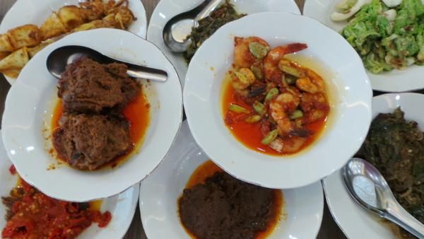 Katanya Orang Indonesia Tidak Bisa Hidup Tanpa 20 Makanan Ini!