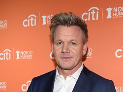 Demi Amal, Gordon Ramsay Akhirnya Mau Cicipi Makanan yang Paling Dibencinya