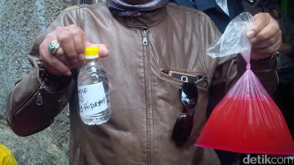 Heboh Air PDAM di Bandung Jadi Merah Seperti Sirup