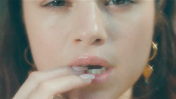 Selena Gomez Akui Punya Fetish