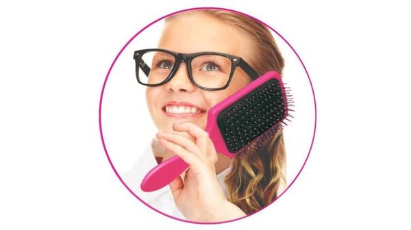 10 Aksesori Ponsel yang Unik tapi Tak Berguna