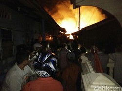 Puluhan Rumah di Tanjungpinang Terbakar
