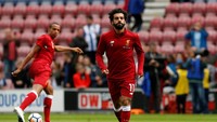 Salah tak bisa diturunkan dalam laga uji coba pertama Liverpool, menghadapi Tranmere Rovers pada (12/7/2017). Dia belum mengantongi izin kerja di Inggris. (Craig Brough/Reuters)