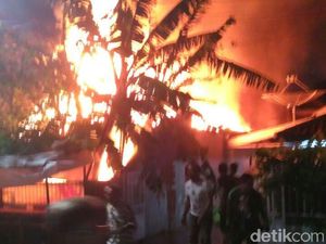 3 Rumah Terbakar di Johar Baru, Kerugian Hingga Ratusan Juta