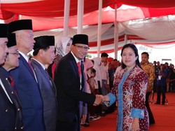 Bupati Pasuruan Terima Satyalancana Kependudukan dan KB