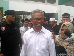 Buni Yani Jalani Sidang Vonis Hari Ini