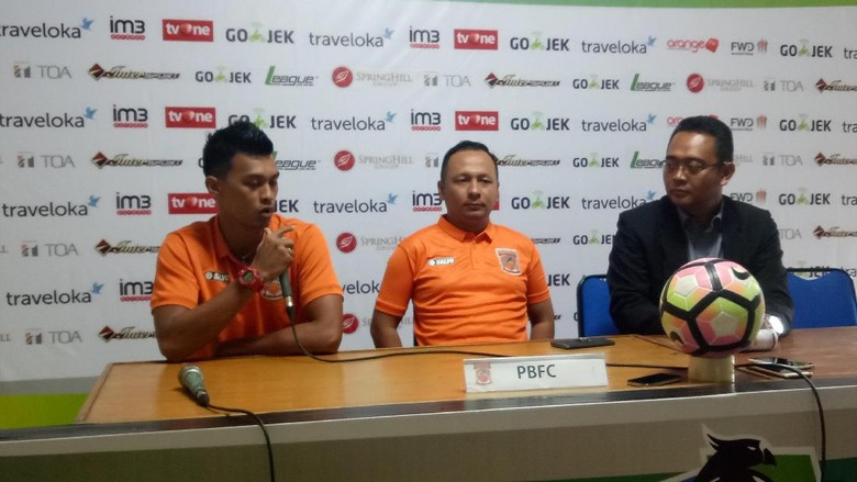 Ricky Nelson Gugup Jalani Laga Perdana dan Tangani Smeltz Ricky Nelson Gugup Jalani Laga Perdana dan Tangani Smeltz