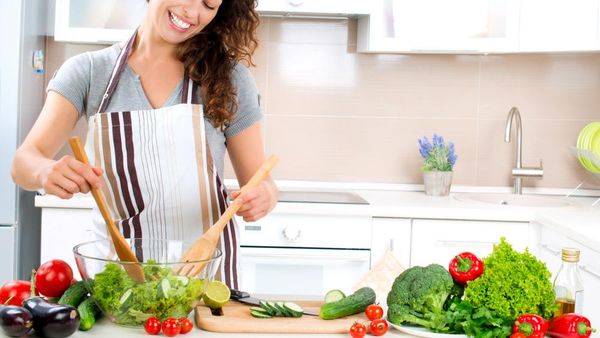 Wah! 10 Trik Ini Bisa Bikin Memasak Lebih Cepat dan Menarik!