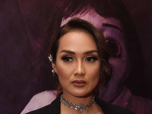 Kesulitan Sara Wijayanto Jalani Pekerjaan Sebagai Paranormal Kesulitan Sara Wijayanto Jalani Pekerjaan Sebagai Paranormal