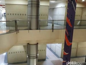 Curhat Pedagang WTC Mangga Dua: Sering Dapat Omzet Rp 0 Curhat Pedagang WTC Mangga Dua: Sering Dapat Omzet Rp 0