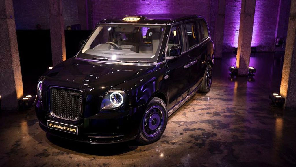Kecenya, Taksi Listrik Hitam di London Kecenya, Taksi Listrik Hitam di London