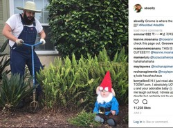 Lucu! Pasangan Ayah dan Anak Ini Sama-sama Doyan Foto