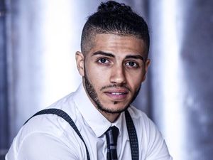 Aktor Berdarah Mesir Jadi Pemeran Aladdin, Ini Foto-foto Ketampanannya Aktor Berdarah Mesir Jadi Pemeran Aladdin, Ini Foto-foto Ketampanannya