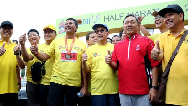 Melihat Keseruan BNI UI Half Marathon 2017