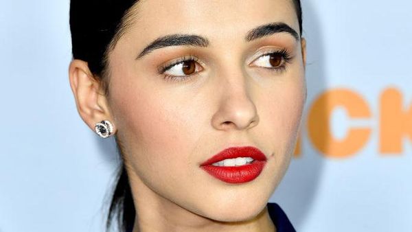 Foto: Pesona Kecantikan Naomi Scott, Pemeran Putri Jasmine di Film Aladdin