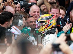 Penegasan Dominasi Hamilton, Duka untuk Vettel