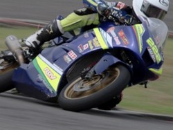 R25 Rey Ratukore Catat Rekor 1 Menit 42 Detik