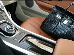 Ini Ji Kaiting, Wanita Muda Terkaya yang Koleksi Mobil Mewah dan Masih Single