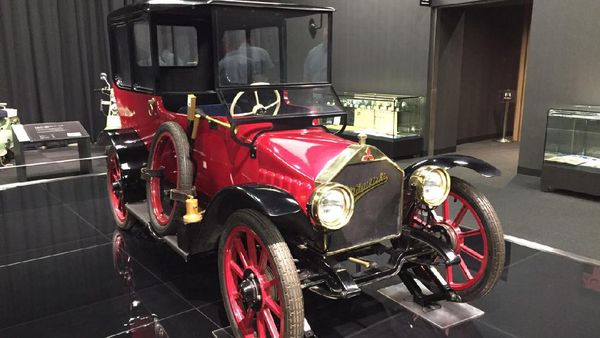 Potret Mobil Penumpang Pertama Mitsubishi