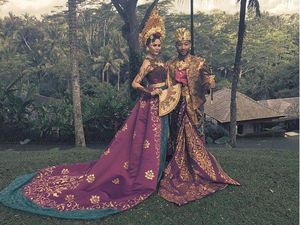 Foto: Gaya John Legend Liburan Keluarga di Bali