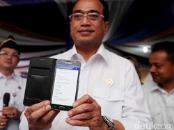 Resmikan Sistem Izin Online untuk Taksi, Menhub: Tak Ada Pungli