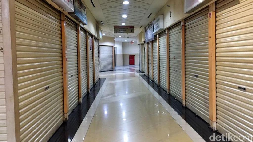 Foto: Roxy Square Sepi Bak Kuburan Foto: Roxy Square Sepi Bak Kuburan