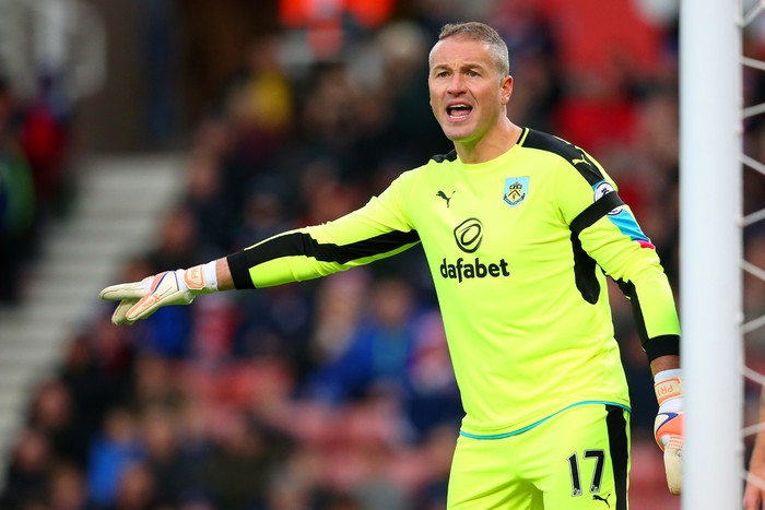 Paul Robinson STOKE ON TRENT, ENGLAND - DECEMBER 03: Paul Robinson of Burnley looks on during the Premier League match between Stoke City and Burnley at Bet365 Stadium on December 3, 2016 in Stoke on Trent, England. (Photo by Alex Livesey/Getty Images)
