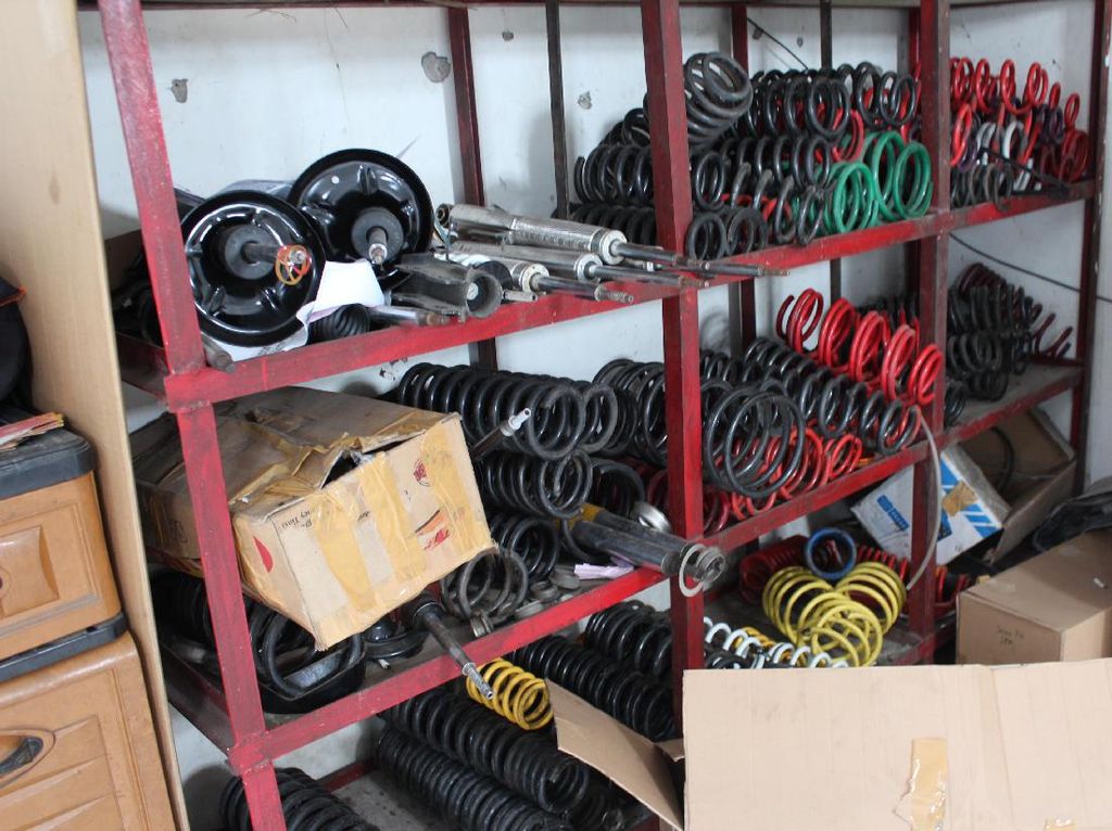 Mengenal Jenis Air Suspension dan Plus Minus-nya Mengenal Jenis Air Suspension dan Plus Minus-nya