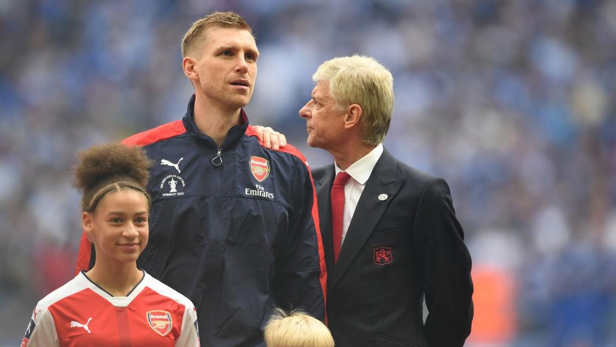 Per Mertesacker di final Piala FA lawan Chelsea pada akhir Mei lalu (Foto: Laurence Griffiths/Getty Images)