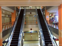 Masyarakat Kurangi Belanja, Pemerintah Harus Waspada