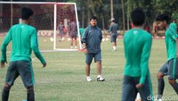 Latihan dipimpin langsung Indra Sjafri.