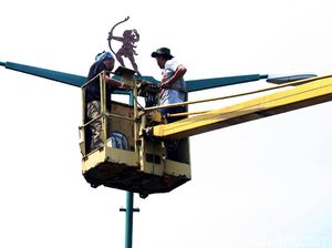 Perbaikan Lampu Penerangan Jalan Umum di GBK